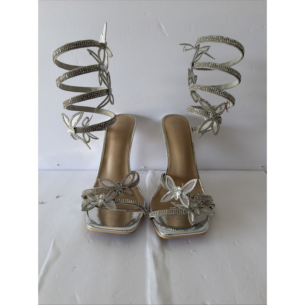 Wild Diva Stiletto Heels Women Size 7 Silver Good Rhinestone Butterfly Spiral
